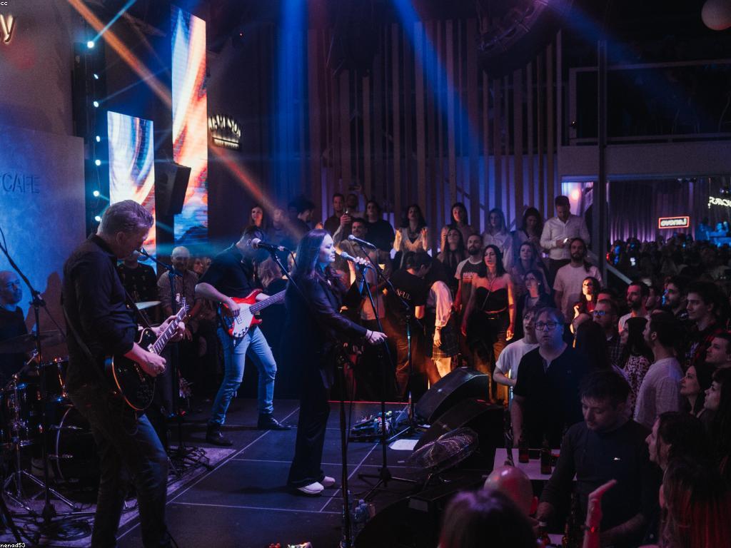 ការចូលរួមក្នុងការប្រកួតលេងសប្បាយ